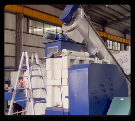 comprar Máquina de secagem de plástico de 1000 kg/h Ce Máquina de compressão de plástico 90kw - 350kw online manufacture
